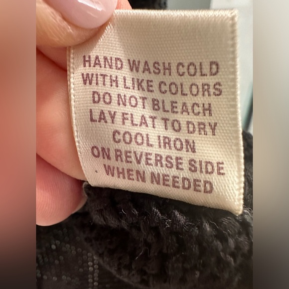 Willow & Clay 3/4 Sleeve Shine Black Scoop Neck Sweater Sz M NWT - Picture 6 of 11